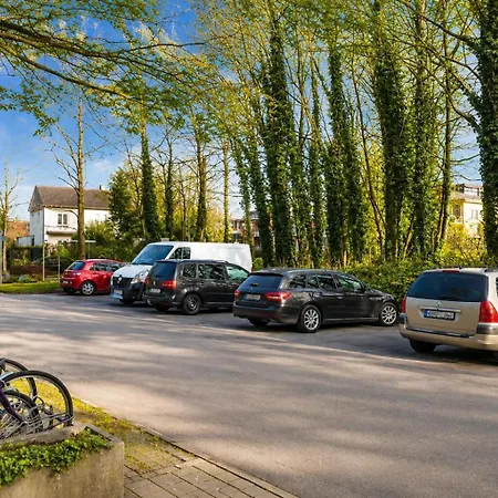 Lägenhet Geraeumige Mit Parkplatz Direkt An Der S-bahn Nach Muenchen Unterschleißheim
