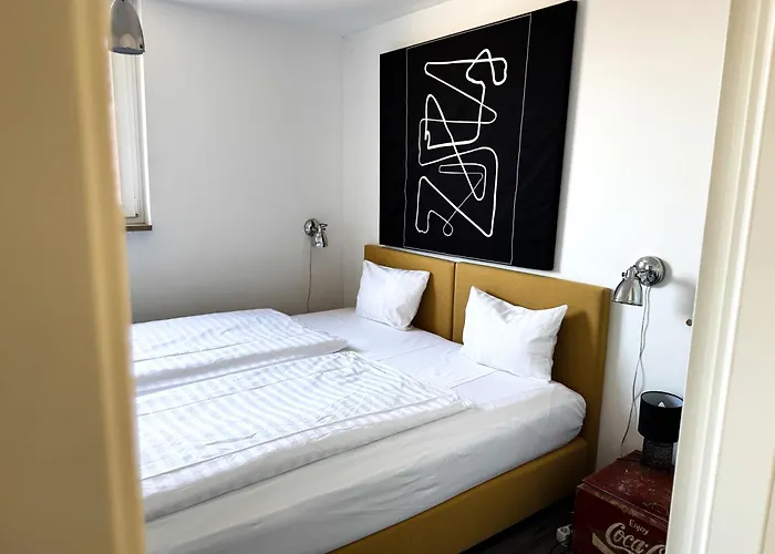 Apartment Geräumige Mit Parkplatz Direkt An Der S-bahn Nach München Unterschleißheim