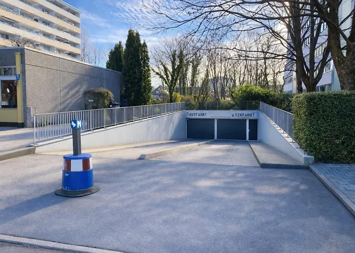 Apartment Geräumige Mit Parkplatz Direkt An Der S-bahn Nach München Unterschleißheim